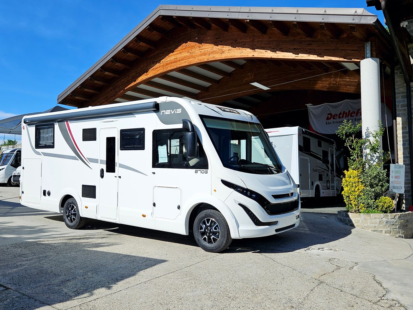 motorhome mclouis nevis 870