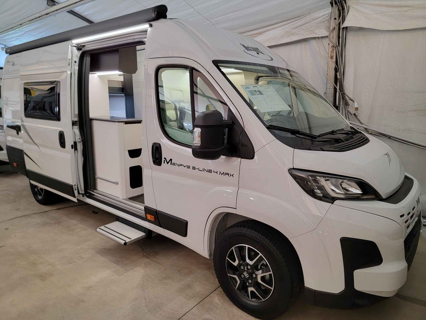 MENFYS VAN 4 MAXY S-LINE ST. 25
