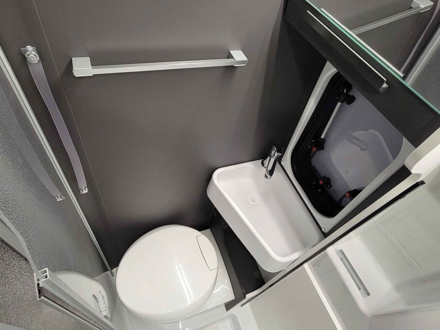 MENFYS VAN 4 MAXY S-LINE ST. 25