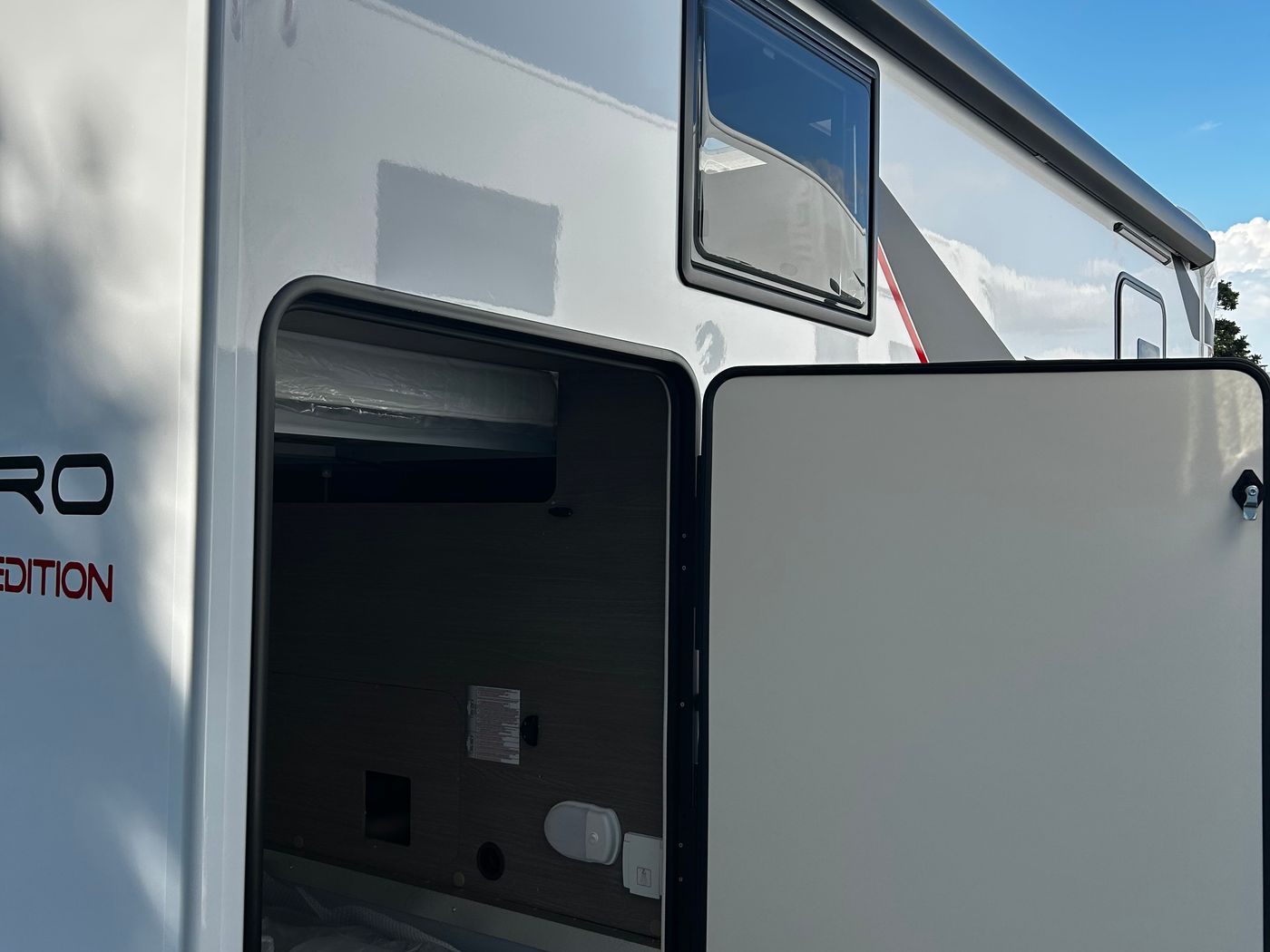 AMPIO GAVONE PER IL CARICO DELLE BICI