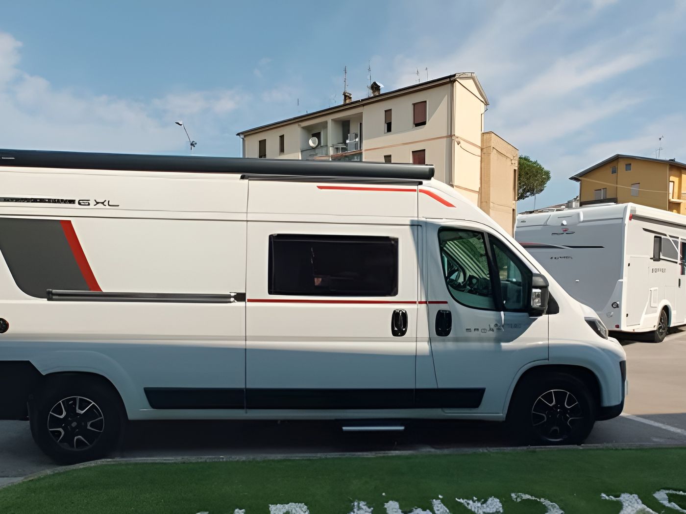 Livingstone 6 XL Sport - laterale