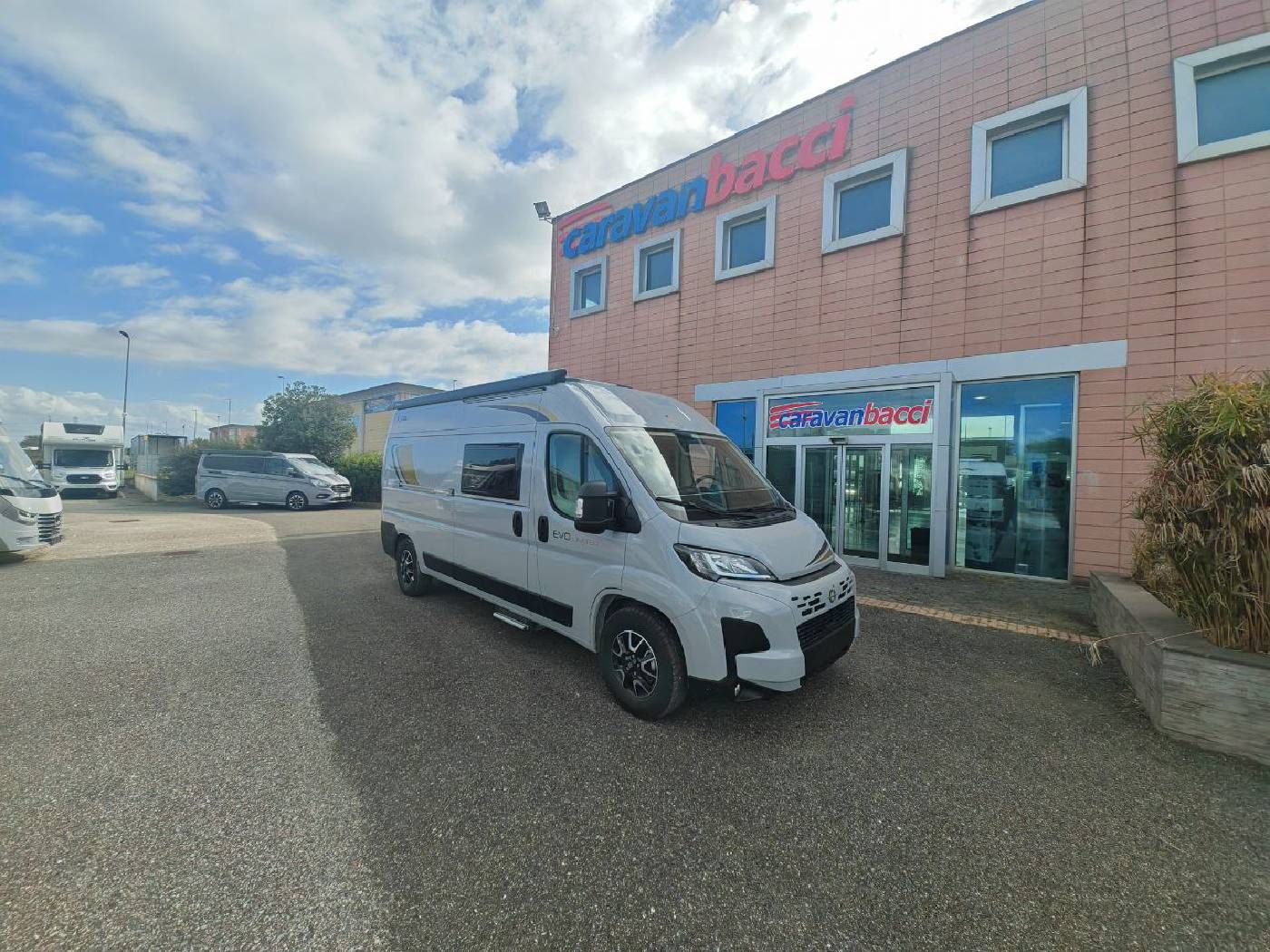 KYROS 5 LIMITED Manuale