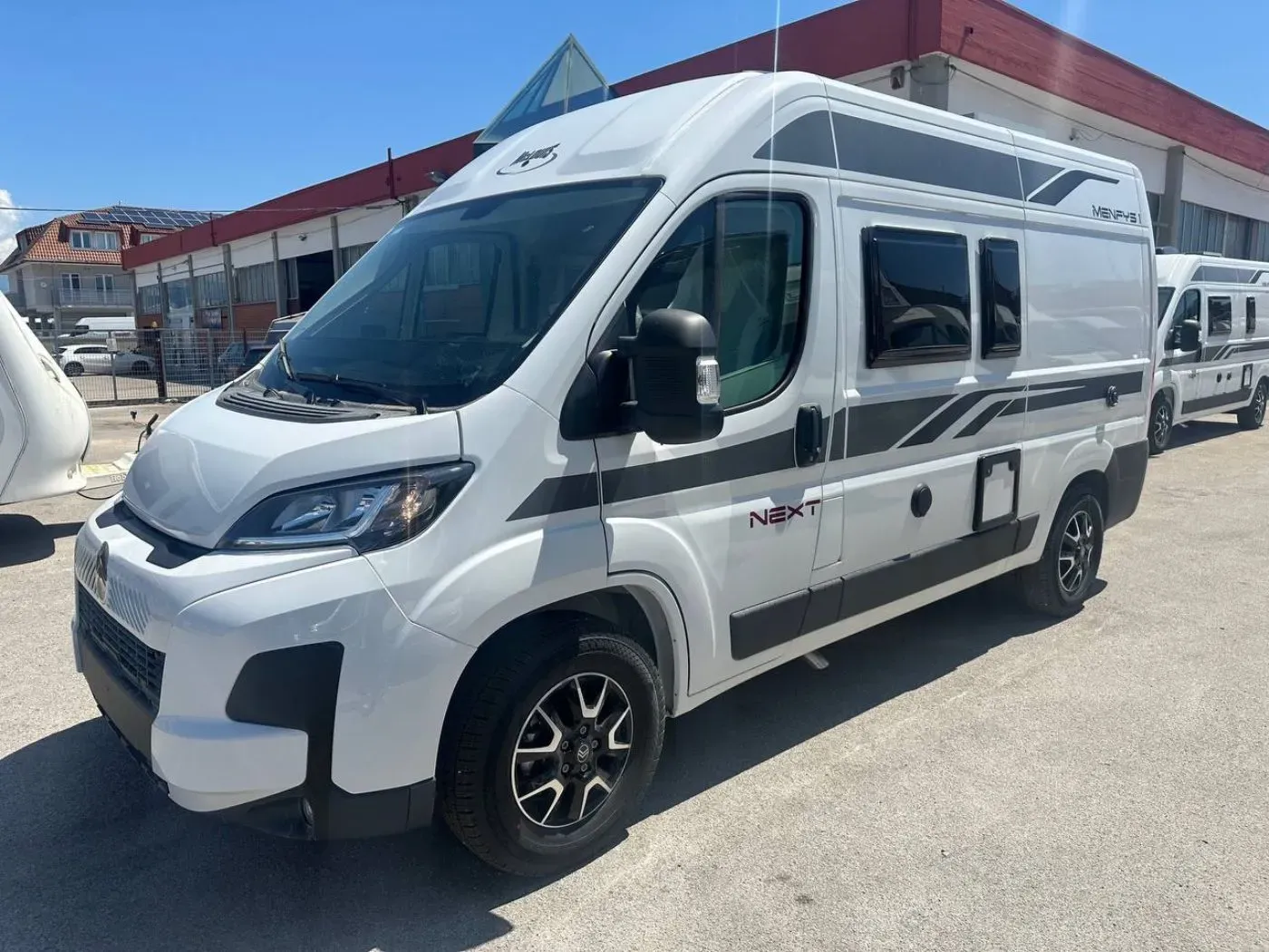 van mclouis omologato 4 posti