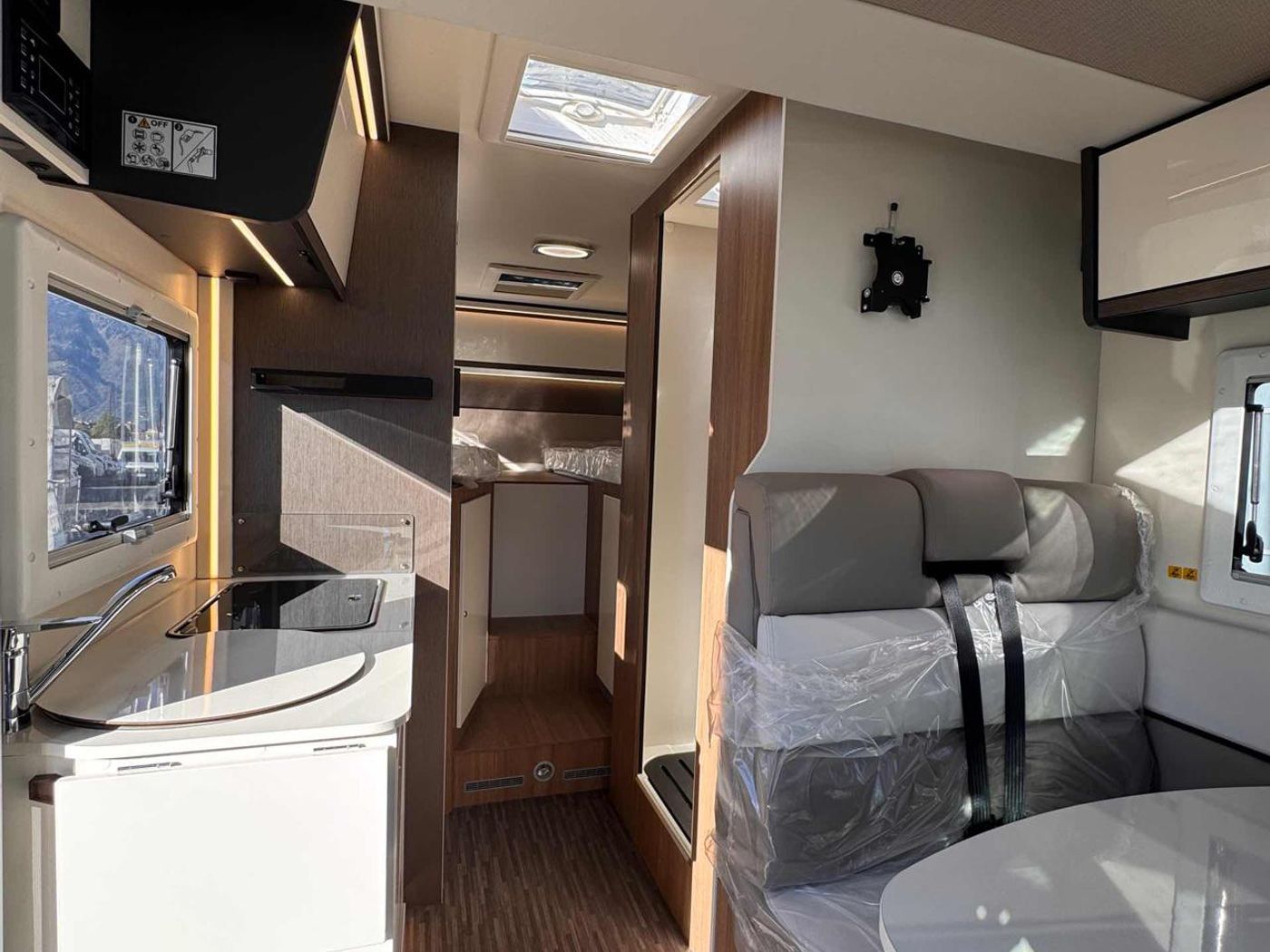 Baron Compact 539